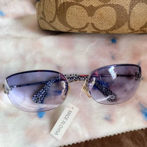 Coach Evonne S338A Gunmetal Sunglasses w/ Butterfly Rhinestones & Clamshell New - Picture 3 of 17